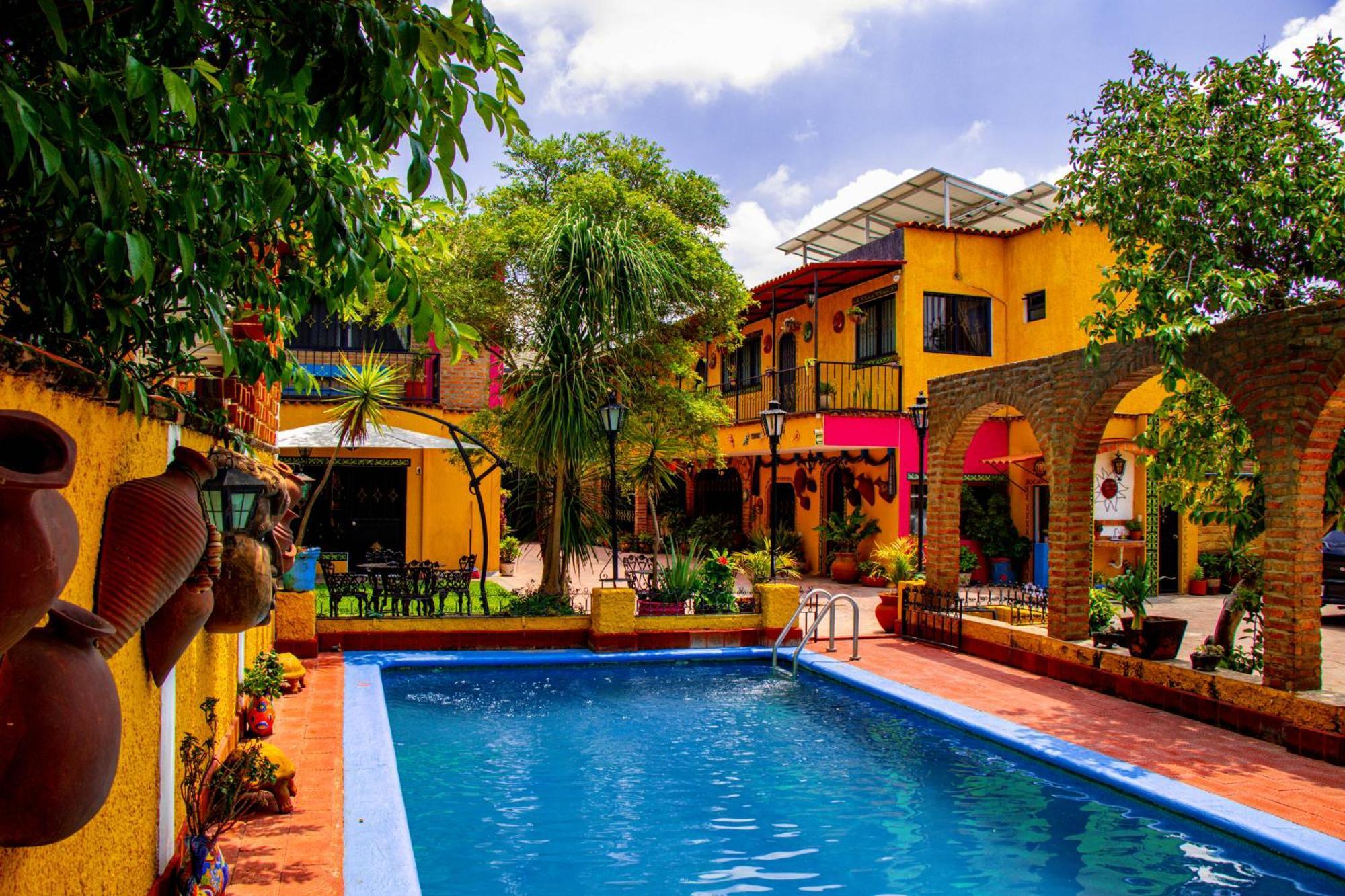 Posada Las Margaritas กัวดาลาฮารา ภายนอก รูปภาพ