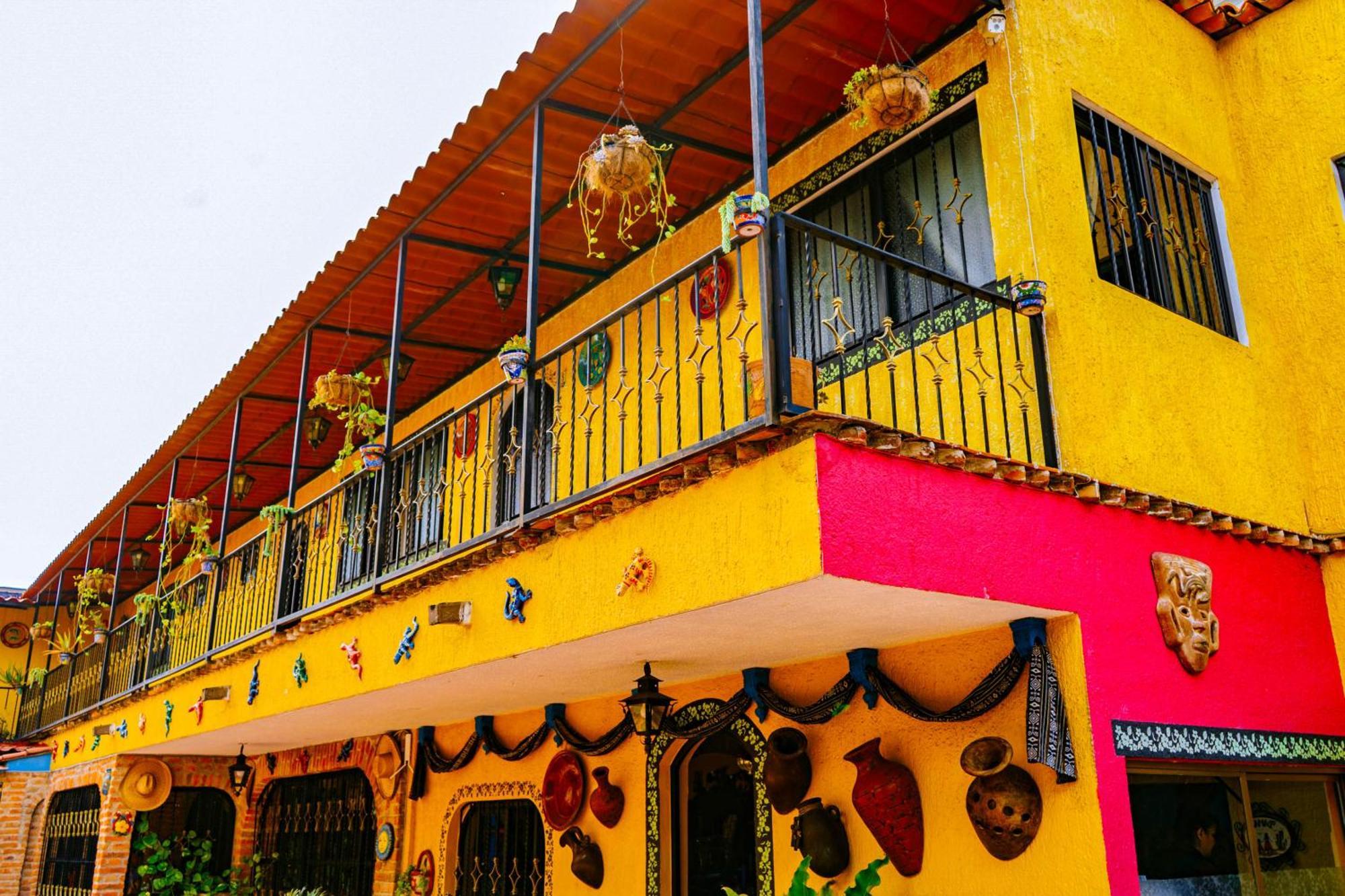 Posada Las Margaritas กัวดาลาฮารา ภายนอก รูปภาพ